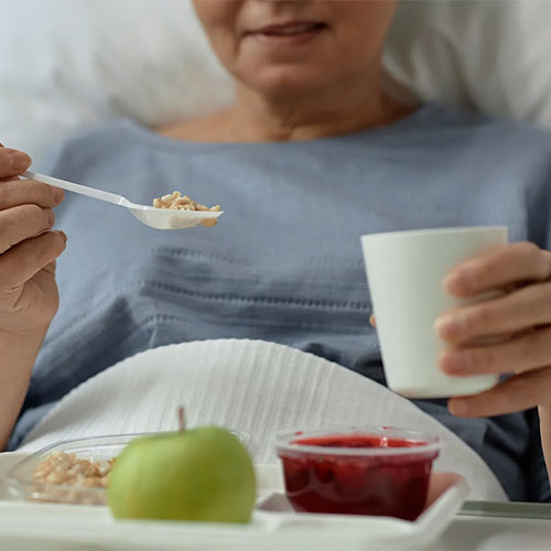 eat-after-surgery-Cataract-surgery بعد از عمل آب مروارید چه بخوریم؟